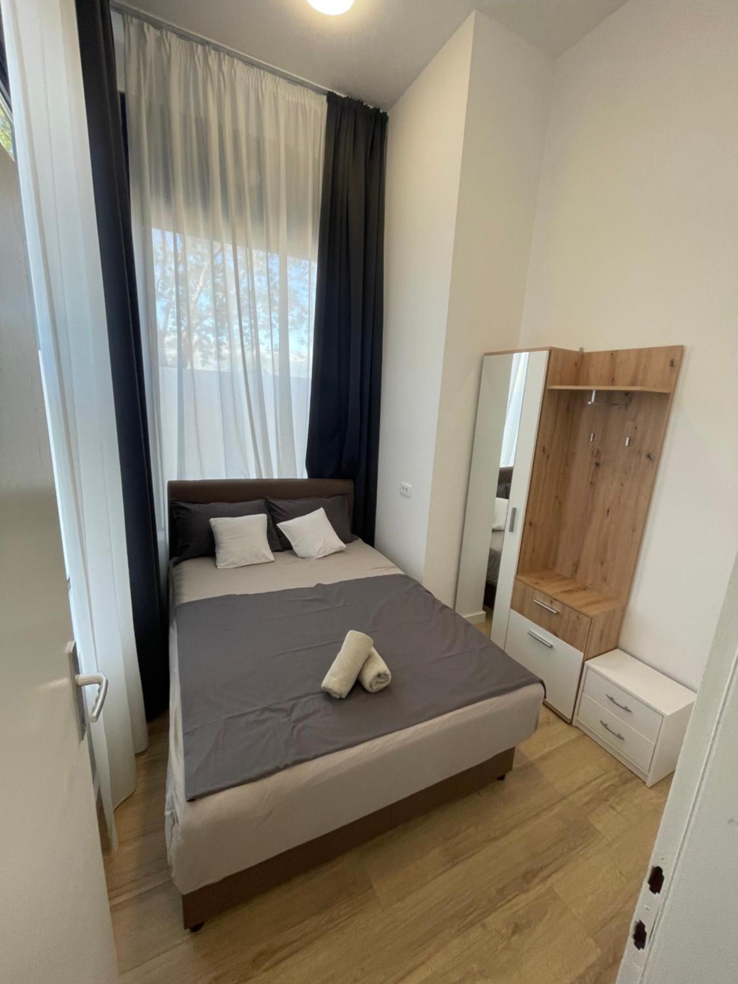 Two Bedroom Apartment N Спліт Екстер'єр фото