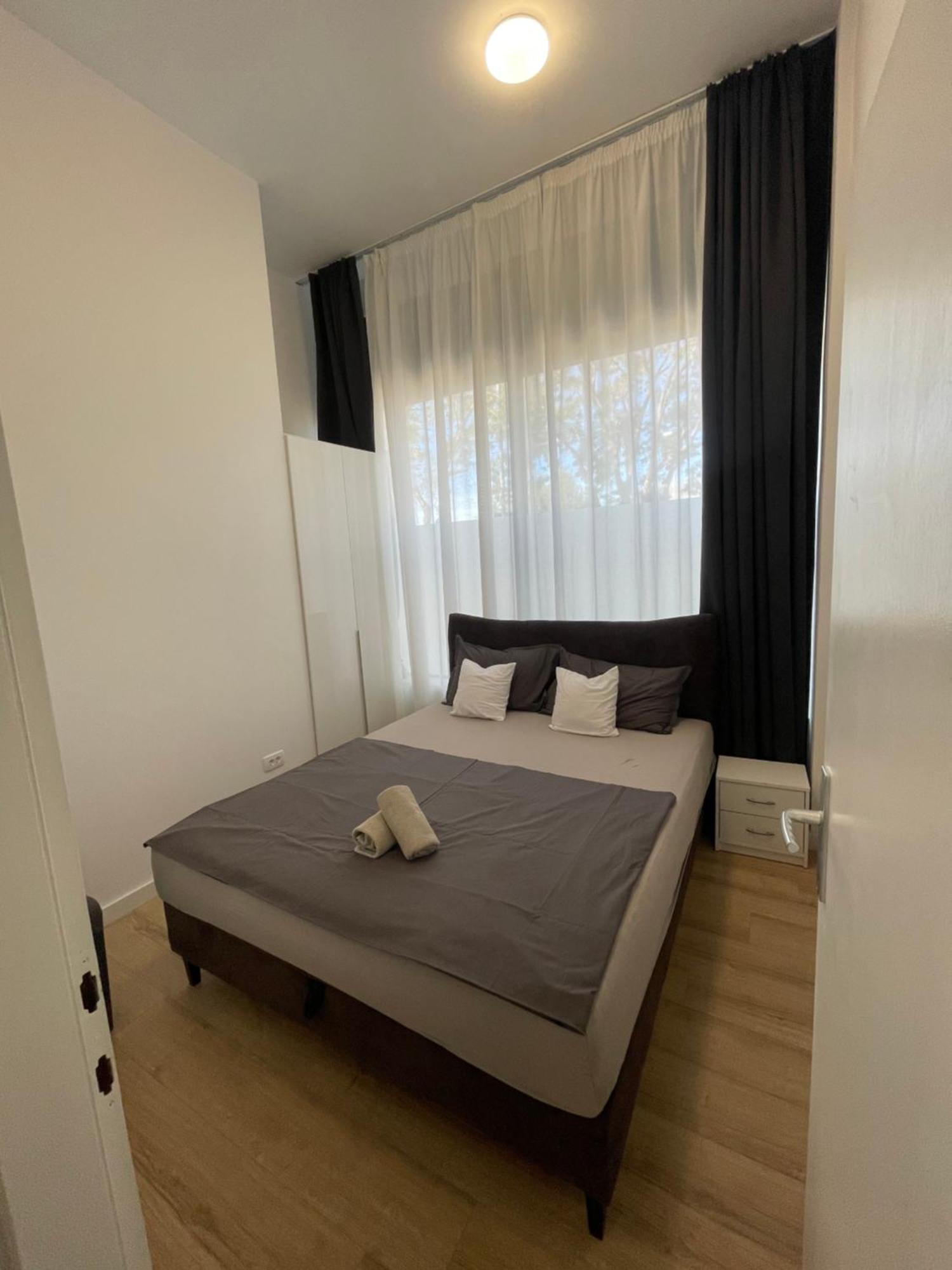 Two Bedroom Apartment N Спліт Екстер'єр фото