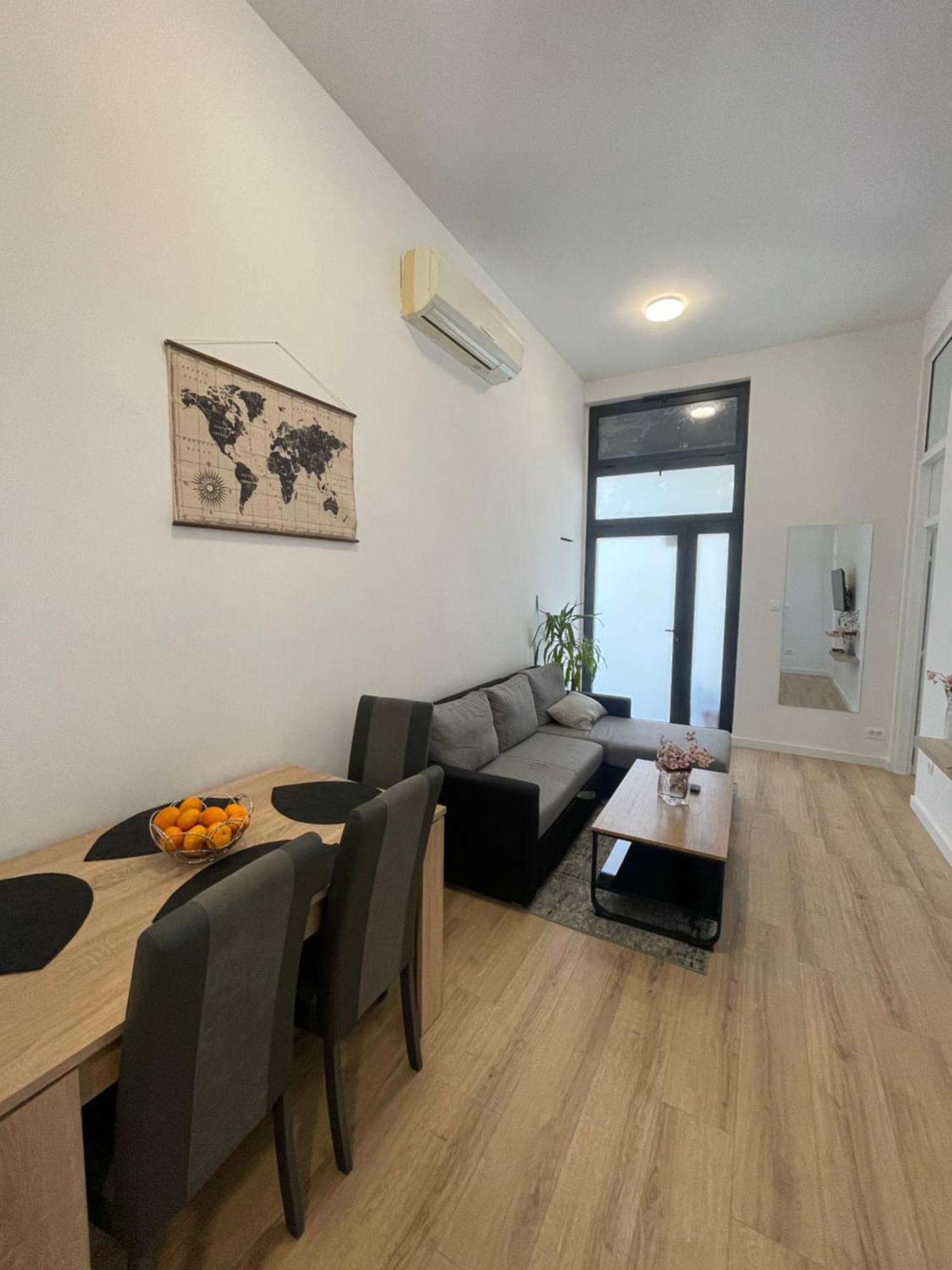 Two Bedroom Apartment N Спліт Екстер'єр фото