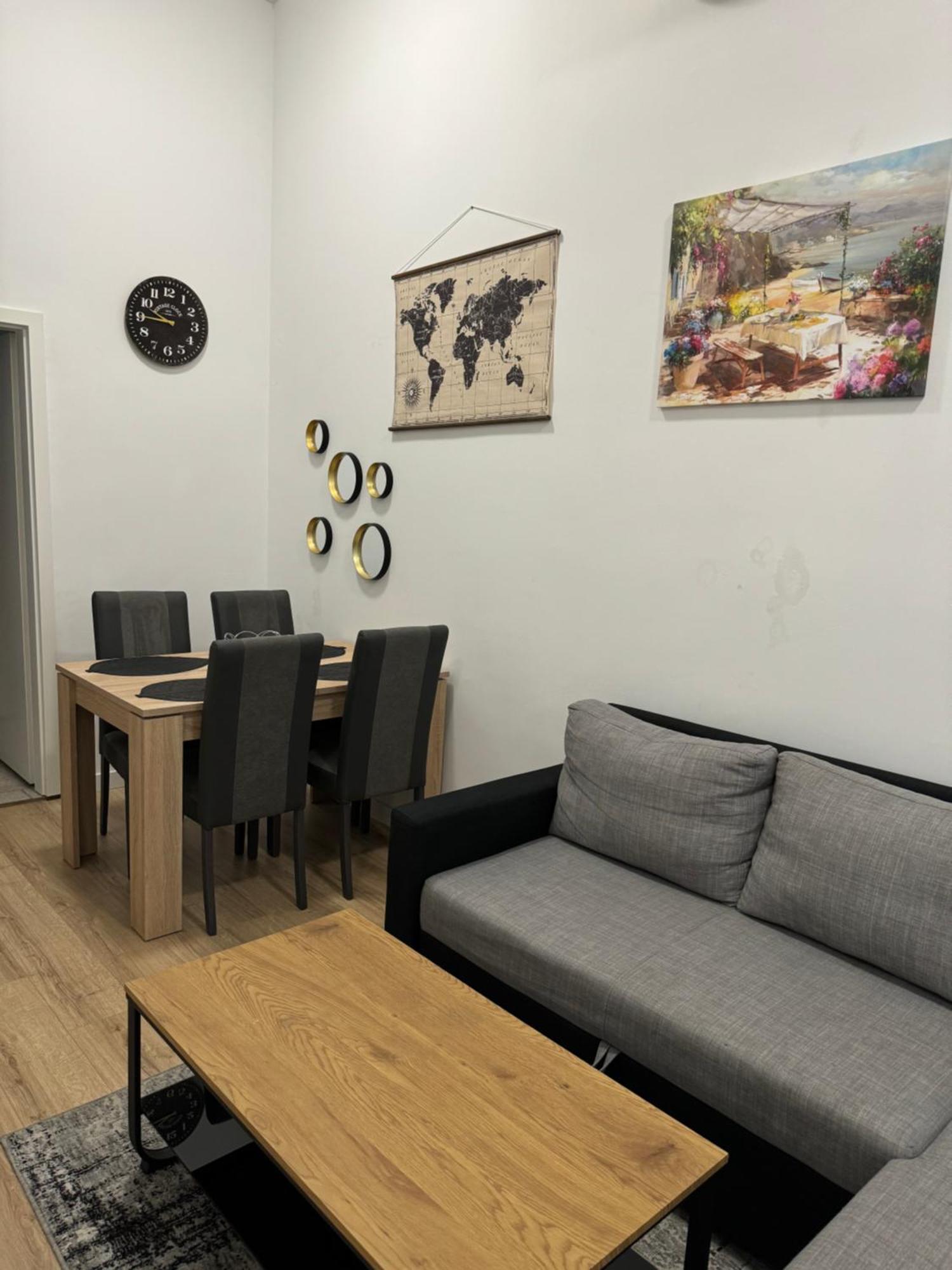 Two Bedroom Apartment N Спліт Екстер'єр фото